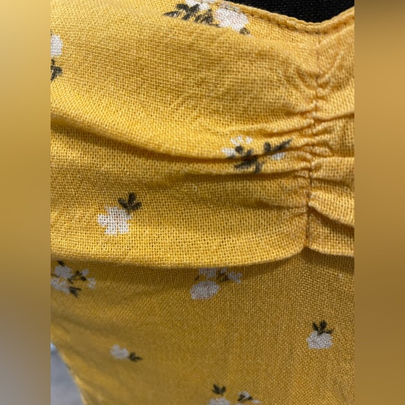Hollister, size small, yellow sundress - Picture 3 of 5